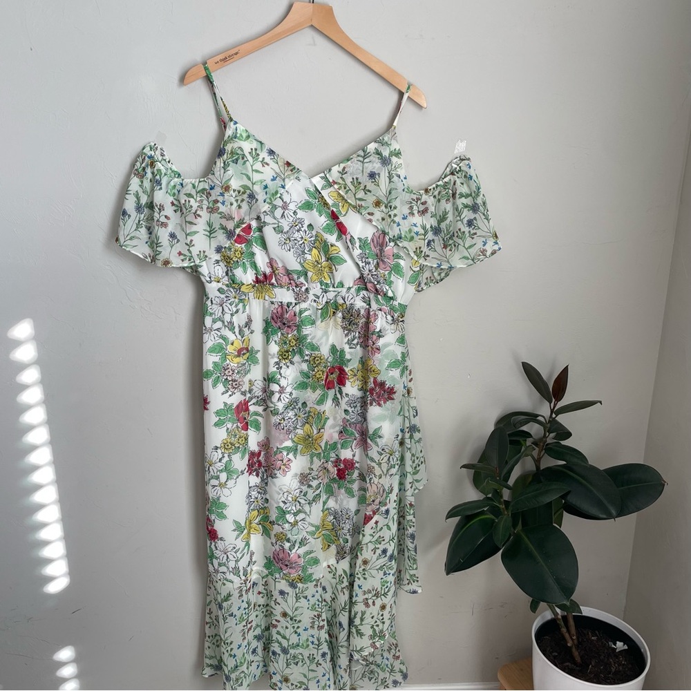 Nanette Lepore  Floral Midi Dress Flutter Sleeve and Ruffle Details